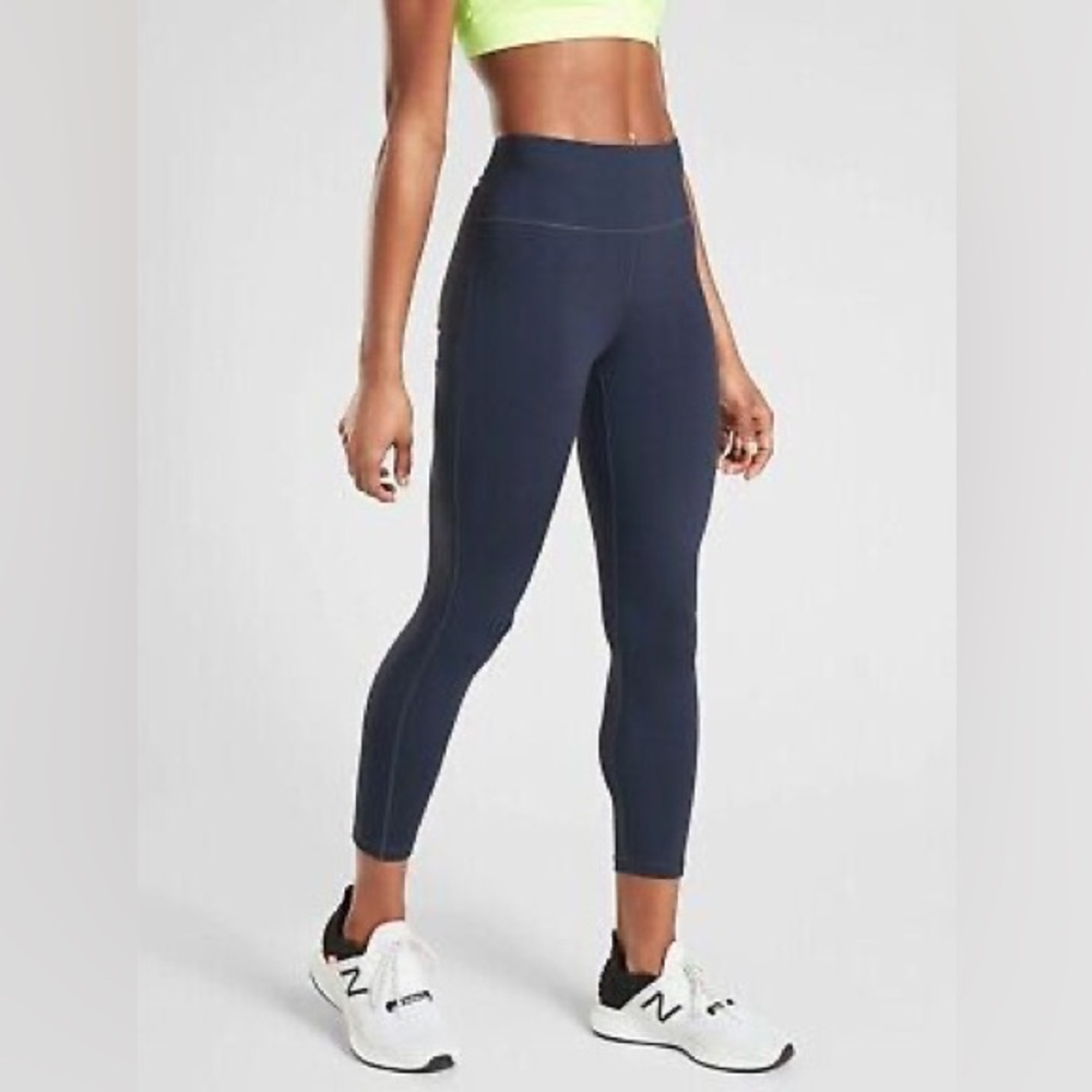 NWT Athleta ultimate stash 7/8 tights leggings Navy Blue size Small - Brand New!